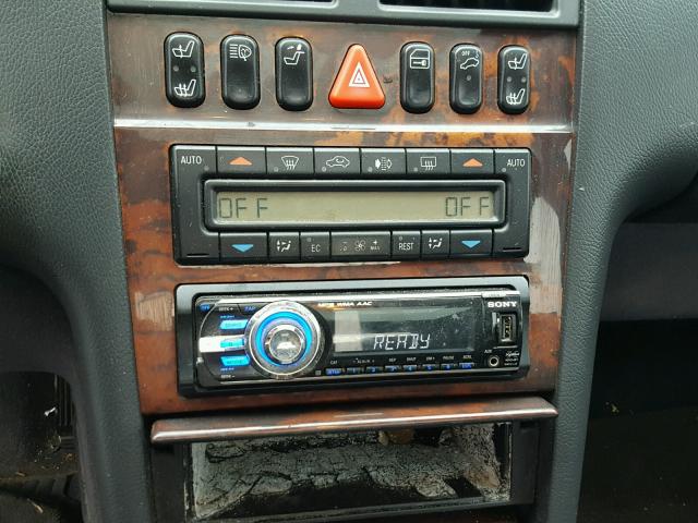 WDBJF82JXYX042927 - 2000 MERCEDES-BENZ E 320 4MAT SILVER photo 9