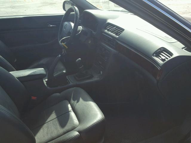 19UYA1158VL012534 - 1997 ACURA 2.2CL Қара фото 5