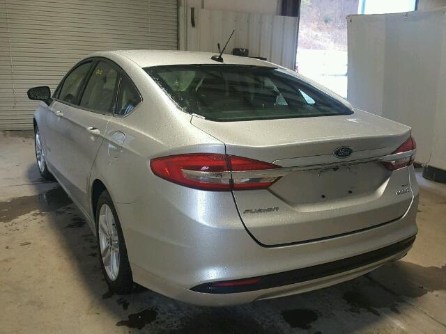 3FA6P0LU2JR117137 - 2018 FORD FUSION SE SILVER photo 3