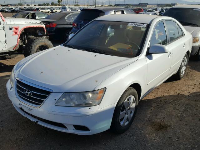 5NPET46C29H542819 - 2009 HYUNDAI SONATA GLS WHITE photo 2