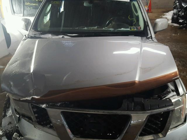 5N1AR18W16C641363 - 2006 NISSAN PATHFINDER SILVER photo 7