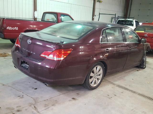 4T1BK36B36U069307 - 2006 TOYOTA AVALON XL RED photo 4