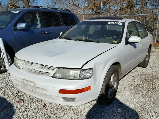 JN1CA21D6VT864003 - 1997 NISSAN MAXIMA GLE WHITE photo 2