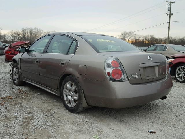 1N4AL11D55C392195 - 2005 NISSAN ALTIMA S BROWN photo 3