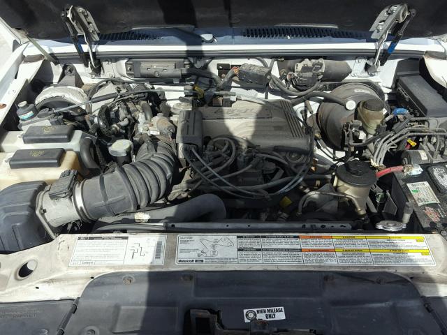 1FMZU32P8WZC00082 - 1998 FORD EXPLORER WHITE photo 7