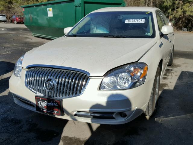 1G4HC5EM4BU122662 - 2011 BUICK LUCERNE CX WHITE photo 2