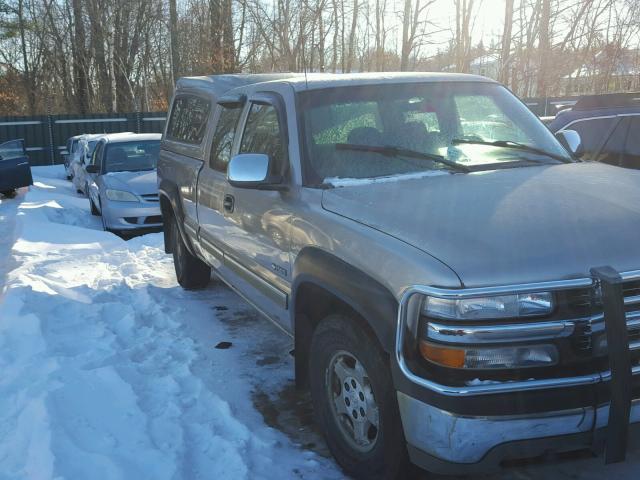 1GCEK19T22Z142271 - 2002 CHEVROLET SILVERADO SILVER photo 1