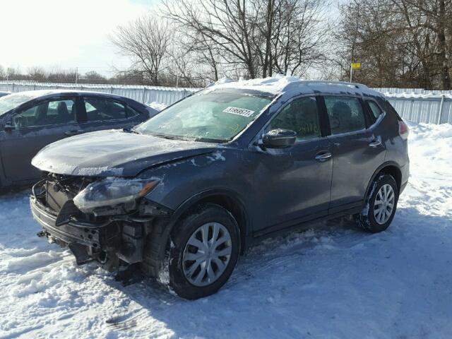 5N1AT2MVXFC882052 - 2015 NISSAN ROGUE S GRAY photo 2