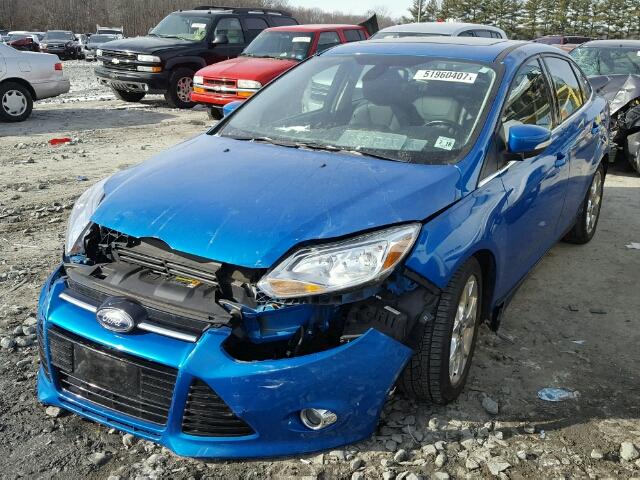 1FAHP3H26CL442554 - 2012 FORD FOCUS SEL BLUE photo 2