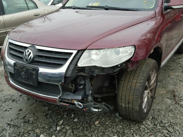 WVGBE77LX8D079177 - 2008 VOLKSWAGEN TOUAREG 2 RED photo 9