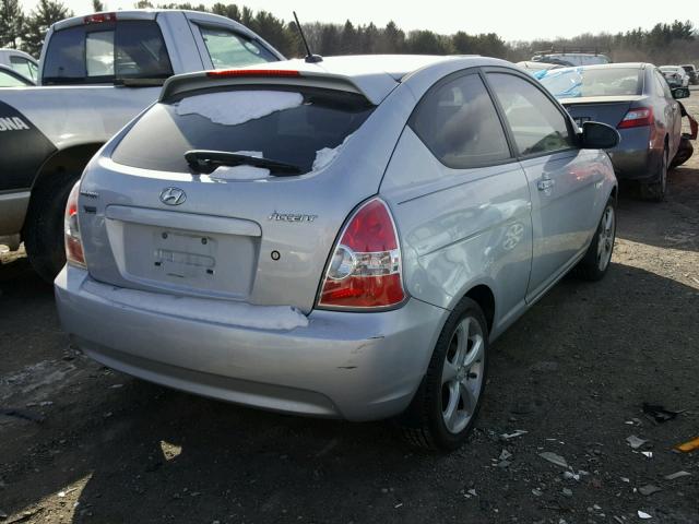 KMHCN36C58U087590 - 2008 HYUNDAI ACCENT SE SILVER photo 4