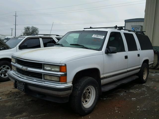 3GNFK16R2XG121478 - 1999 CHEVROLET SUBURBAN K WHITE photo 2