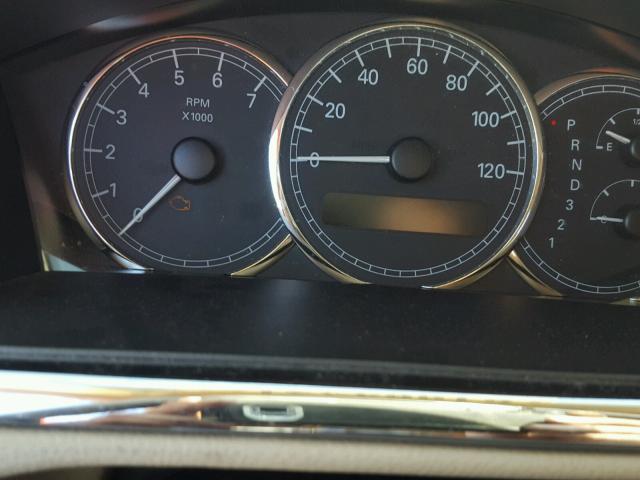 2G4WE567251264096 - 2005 BUICK LACROSSE C WHITE photo 8