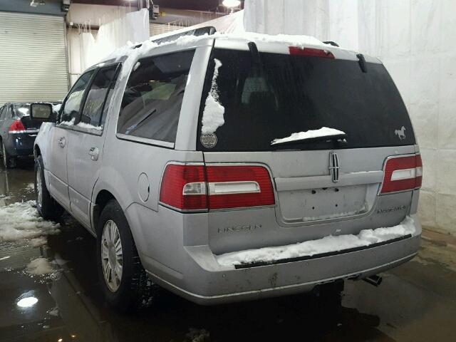 5LMJJ2J52BEJ07332 - 2011 LINCOLN NAVIGATOR 银色 照片 3