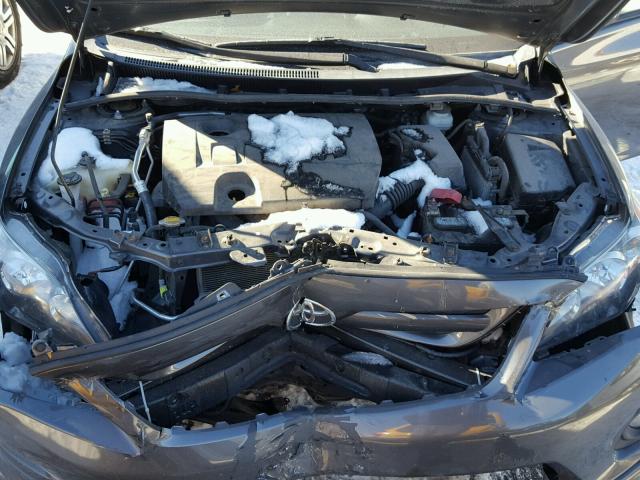 2T1BU4EE8DC027628 - 2013 TOYOTA COROLLA BA GRAY photo 7