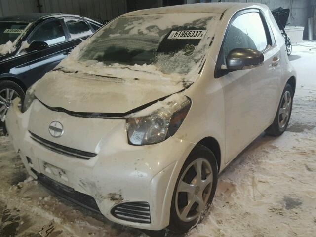 JTNJJXB05DJ024085 - 2013 TOYOTA SCION IQ WHITE photo 2