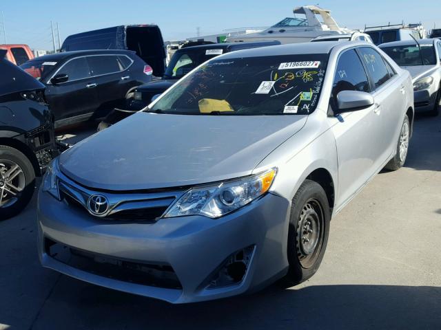 4T1BF1FK6CU053526 - 2012 TOYOTA CAMRY BASE SILVER photo 2