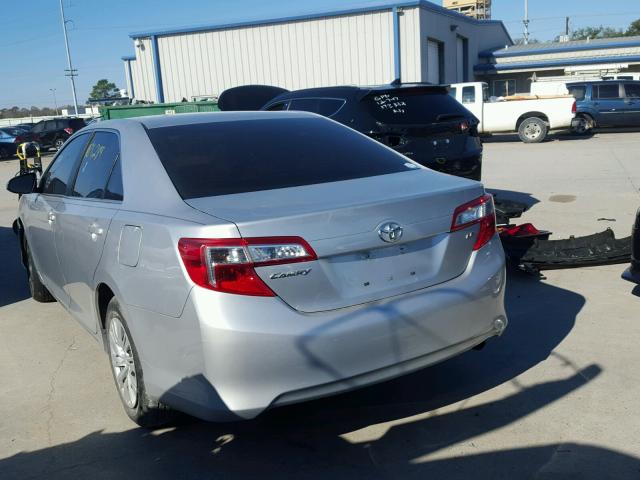 4T1BF1FK6CU053526 - 2012 TOYOTA CAMRY BASE SILVER photo 3