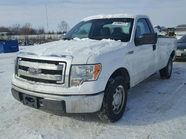 1FTNF1CF8DKF44153 - 2013 FORD F150 WHITE photo 2