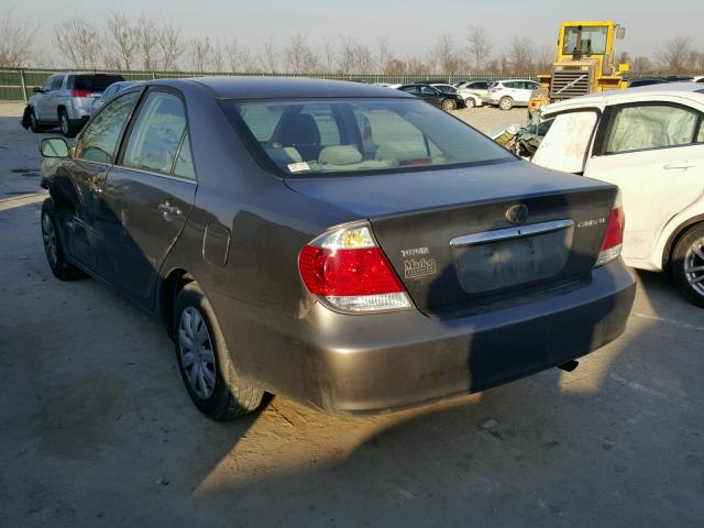 4T1BE32K05U980710 - 2005 TOYOTA CAMRY LE GRAY photo 3