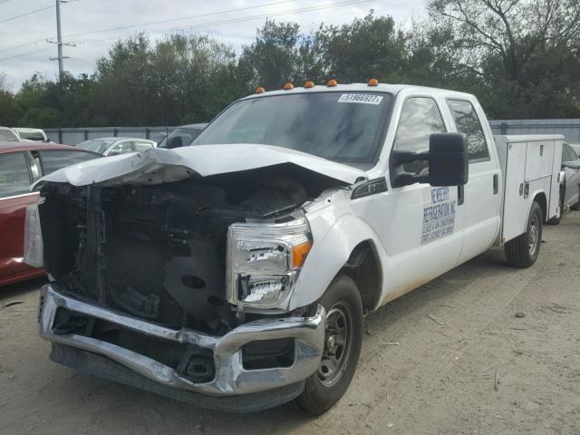 1FD7W2A62BEB82555 - 2011 FORD F250 SUPER WHITE photo 2