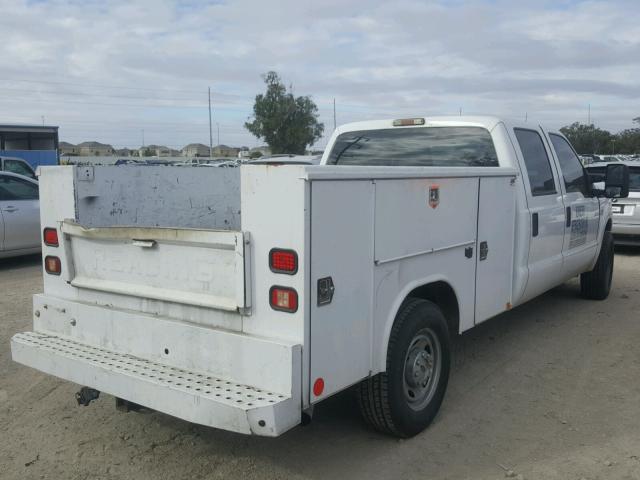 1FD7W2A62BEB82555 - 2011 FORD F250 SUPER WHITE photo 4