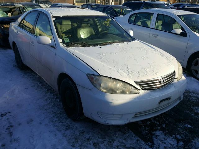 4T1BE32K95U410169 - 2005 TOYOTA CAMRY LE WHITE photo 1