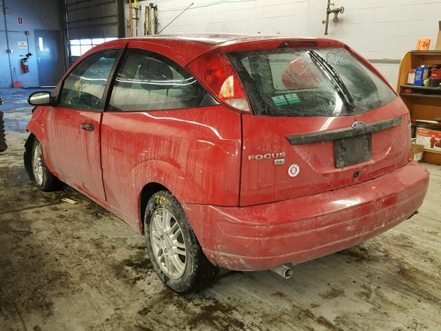 3FAFP31N45R116333 - 2005 FORD FOCUS ZX3 RED photo 3