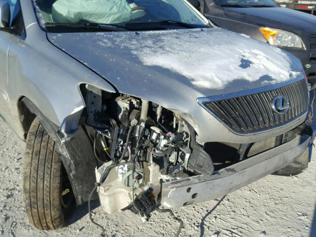 2T2HA31U06C096080 - 2006 LEXUS RX 330 SILVER photo 9