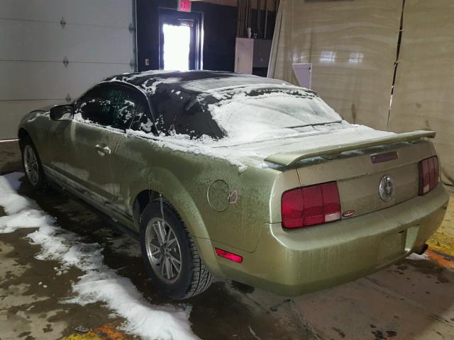 1ZVFT84N855227613 - 2005 FORD MUSTANG GREEN photo 3