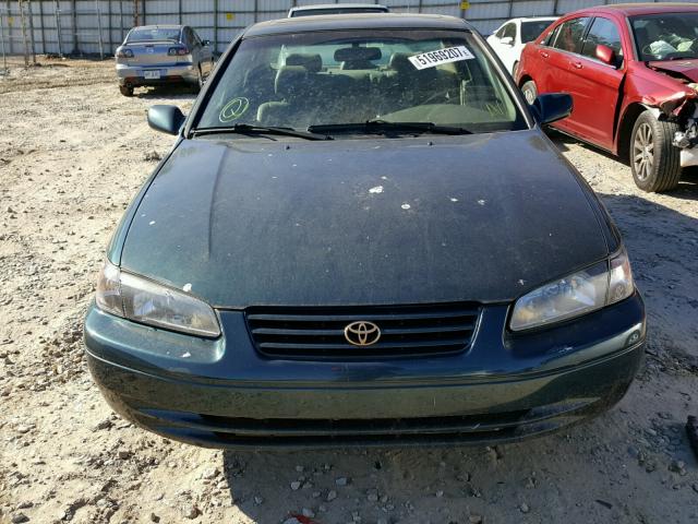 4T1BF22K7VU011980 - 1997 TOYOTA CAMRY CE GREEN photo 9