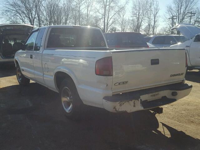 1GCCS19W128170196 - 2002 CHEVROLET S TRUCK S1 WHITE photo 3