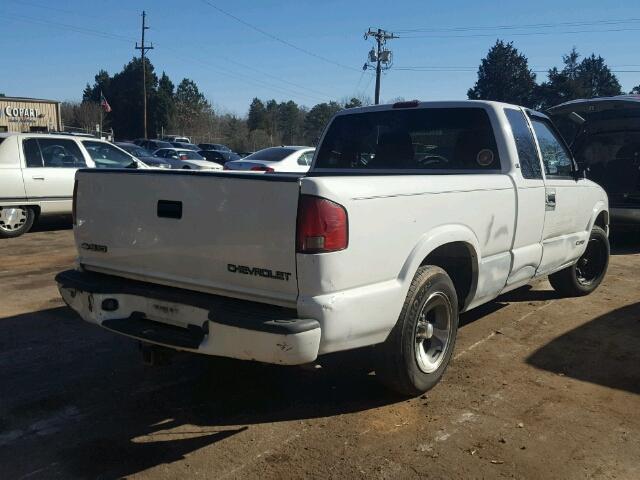 1GCCS19W128170196 - 2002 CHEVROLET S TRUCK S1 WHITE photo 4