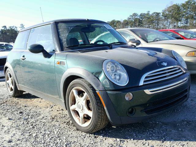 WMWRC33576TK64795 - 2006 MINI COOPER GREEN photo 1