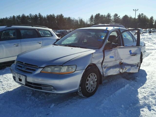 1HGCF86681A094292 - 2001 HONDA ACCORD VAL SILVER photo 2