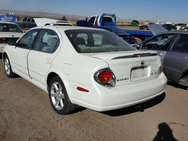 JN1DA31D32T421975 - 2002 NISSAN MAXIMA GLE WHITE photo 3