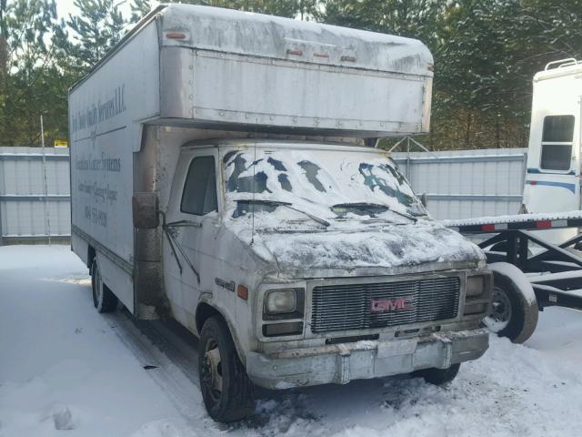 1GDJG31K0TF852430 - 1996 GMC CUTAWAY VA WHITE photo 1