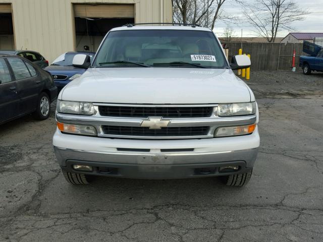 1GNFK16Z63J240899 - 2003 CHEVROLET SUBURBAN K WHITE photo 9