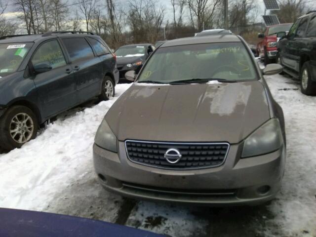 1N4AL11D25C133700 - 2005 NISSAN ALTIMA S BROWN photo 9