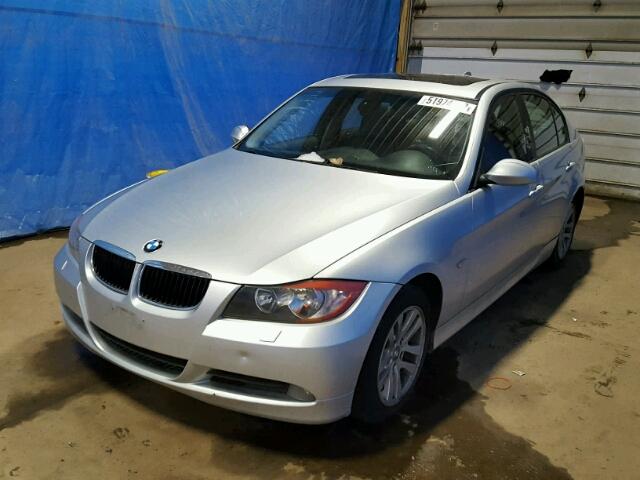 WBAVA37587NL10140 - 2007 BMW 328 I SILVER photo 2