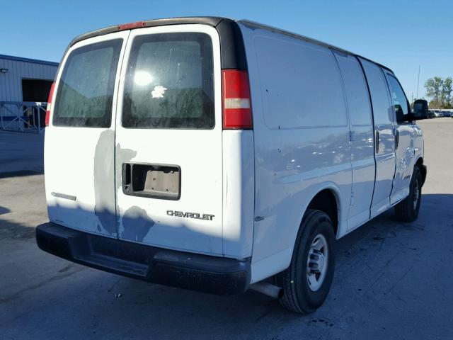 1GCGG25V761100299 - 2006 CHEVROLET EXPRESS G2 WHITE photo 4