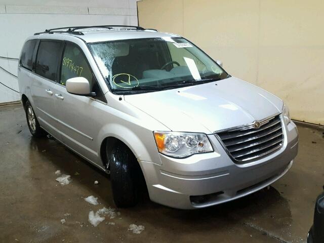 2A8HR54P58R664284 - 2008 CHRYSLER TOWN & COU SILVER photo 1