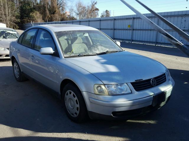 WVWAC63B91P025922 - 2001 VOLKSWAGEN PASSAT GLS SILVER photo 1