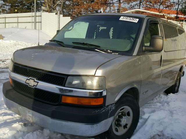 1GCGG25V641127703 - 2004 CHEVROLET EXPRESS G2 GRAY photo 2