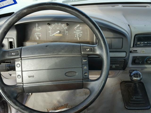 1FTDF15Y7SLA15780 - 1995 FORD F150 SILVER photo 10