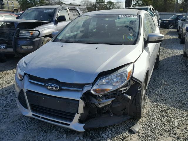 1FADP3F22EL126380 - 2014 FORD FOCUS SE SILVER photo 2