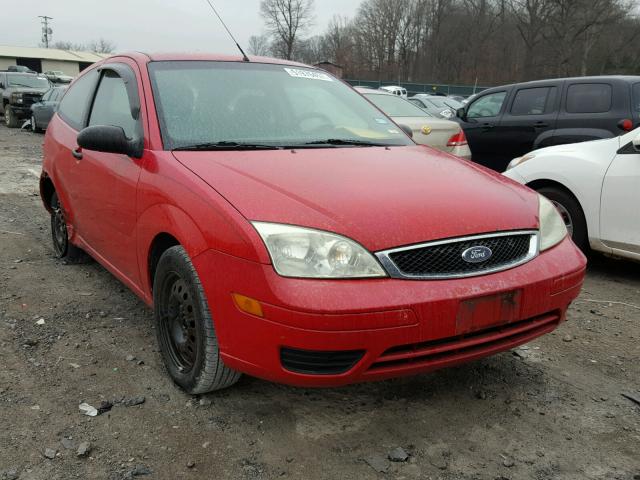 3FAFP31N15R146227 - 2005 FORD FOCUS ZX3 RED photo 1