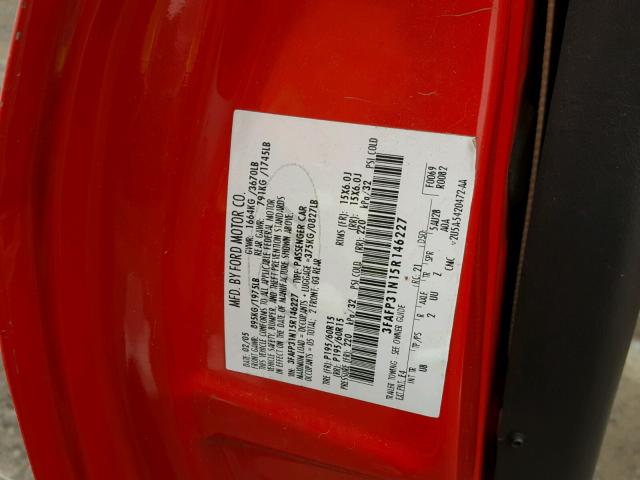 3FAFP31N15R146227 - 2005 FORD FOCUS ZX3 RED photo 10