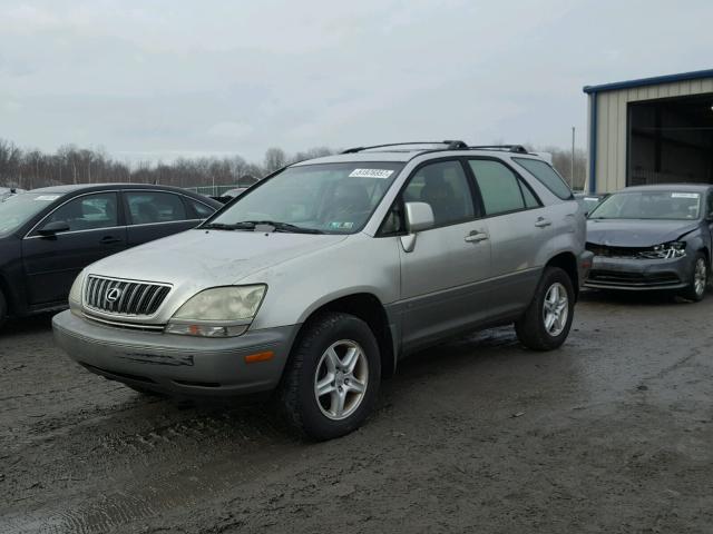 JTJHF10U810228742 - 2001 LEXUS RX 300 SILVER photo 2