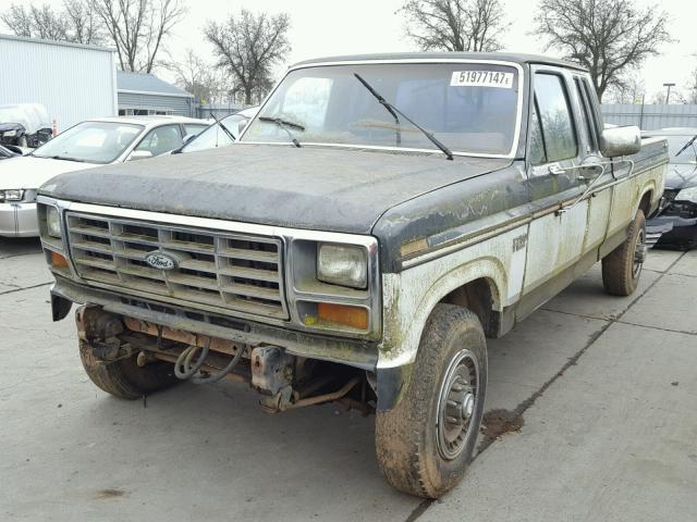 1FTHX26L5FKB21647 - 1985 FORD F250 GRAY photo 2